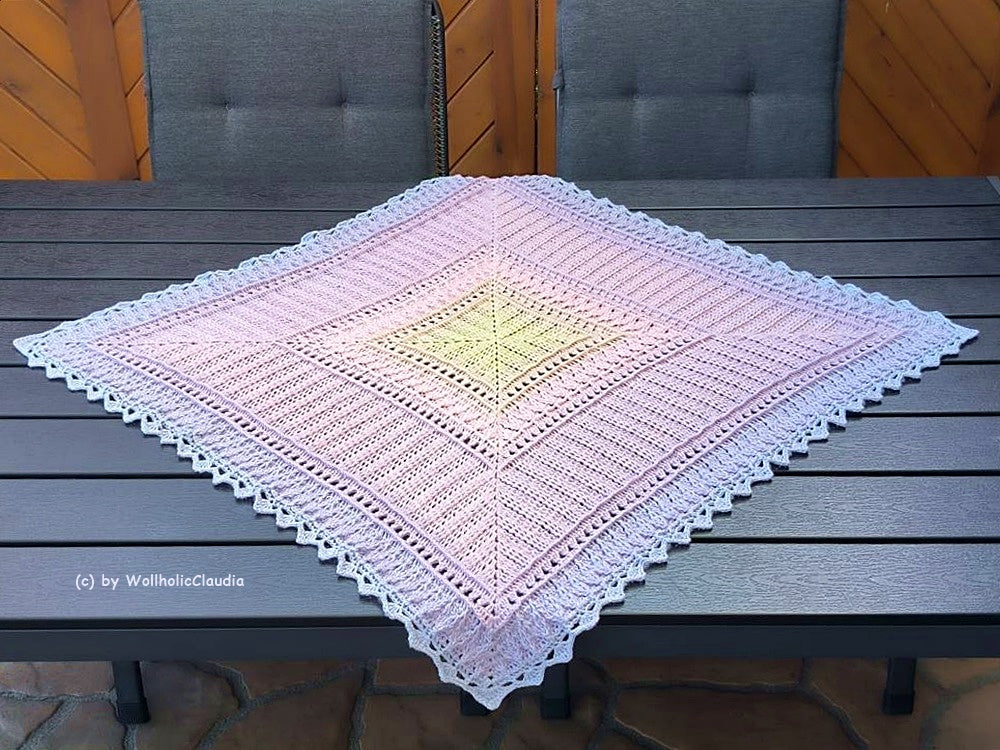 Häkelanleitung - Mitteldecke "Magic"