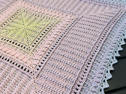 Häkelanleitung - Mitteldecke "Magic"