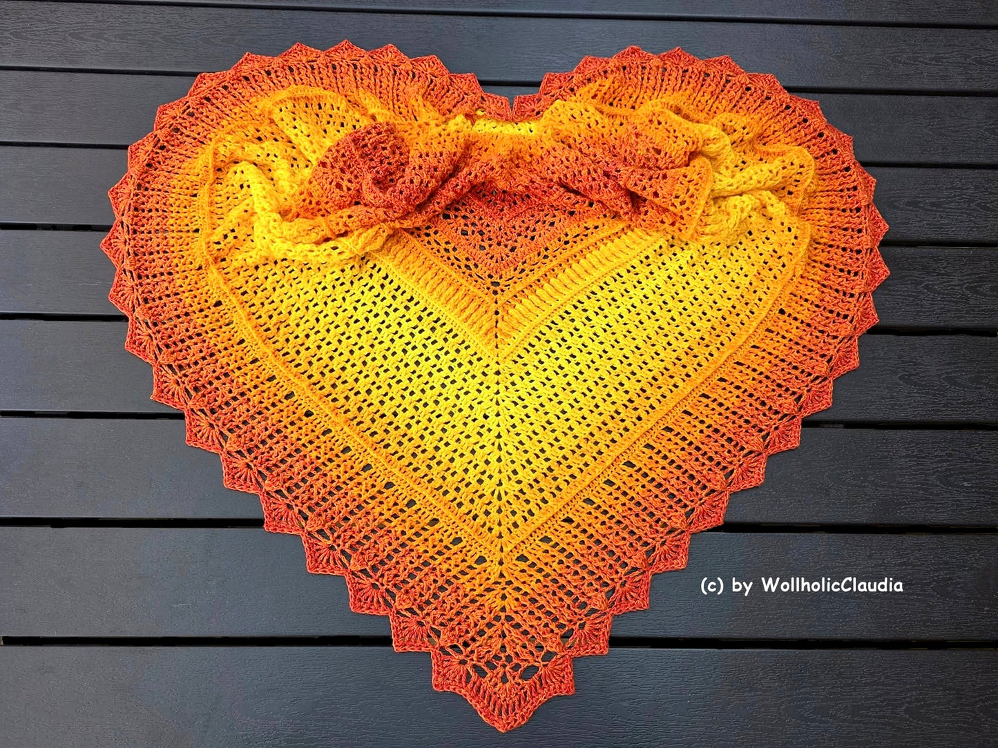 Häkelanleitung Tuch "Sonnenuhr"